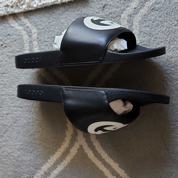 Gently Used Mens Gucci Slides - Picture 3 of 10